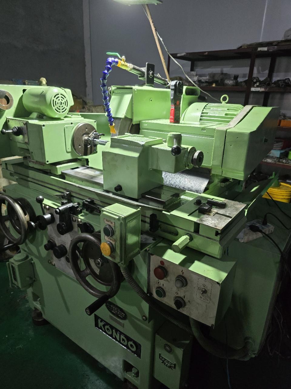 Cylindrical grinder 