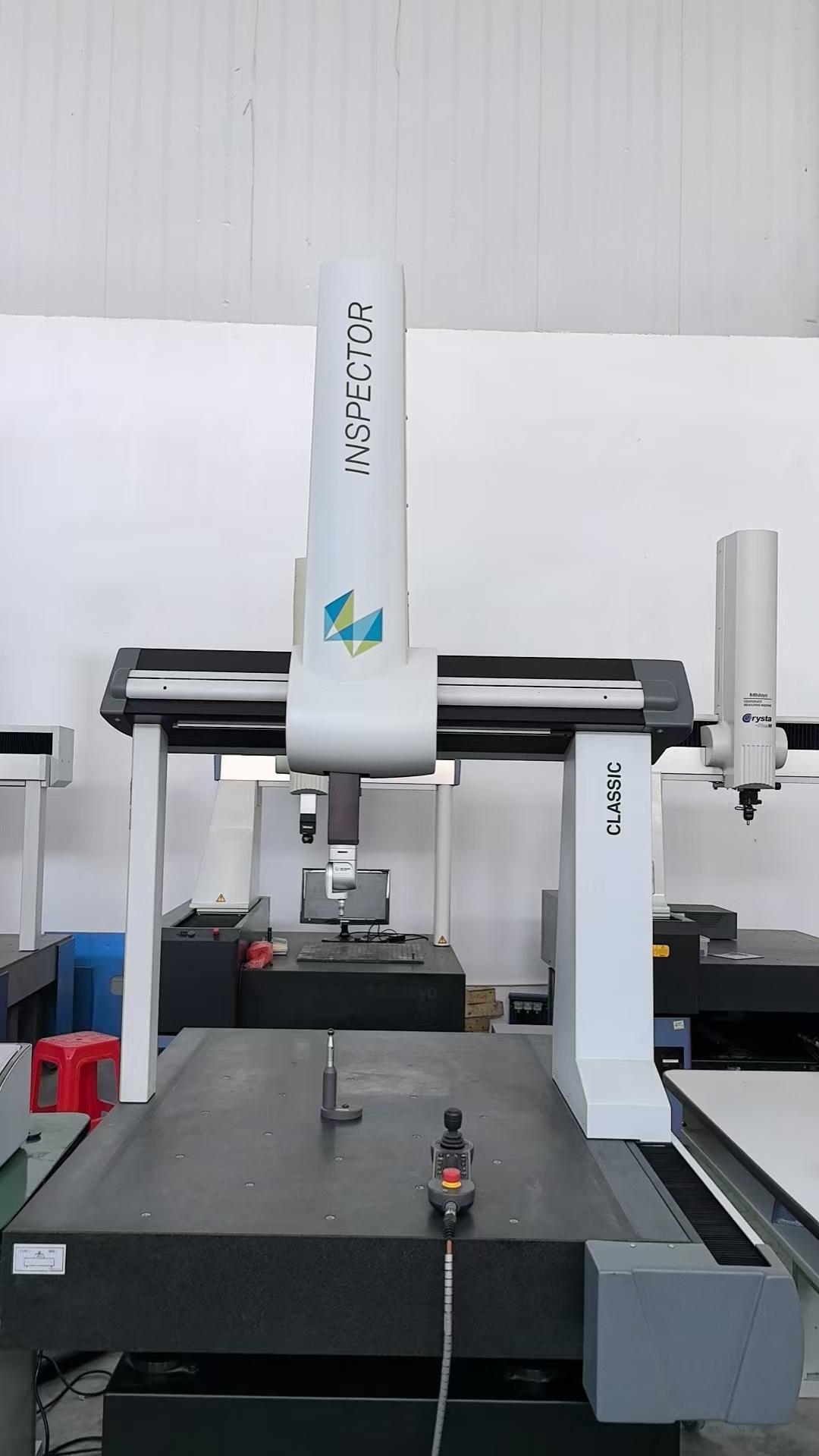 Three-coordinate measuring instrument
