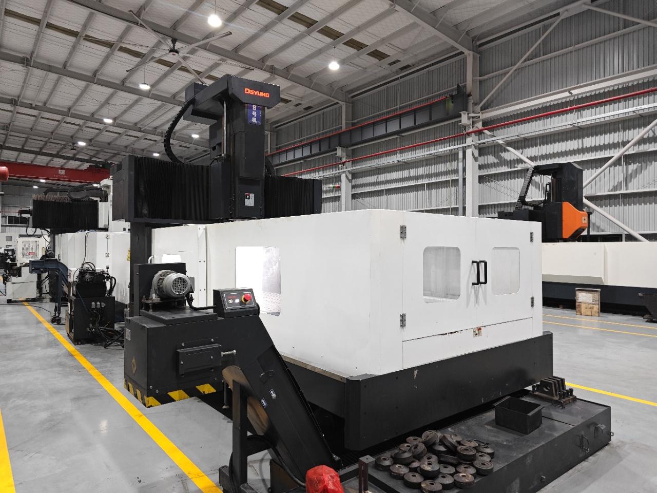 CNC gantry machining center