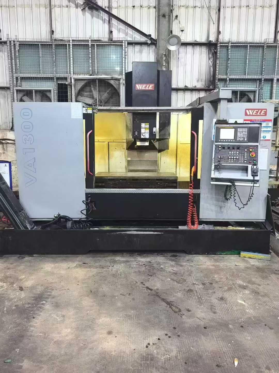 Vertical machining center