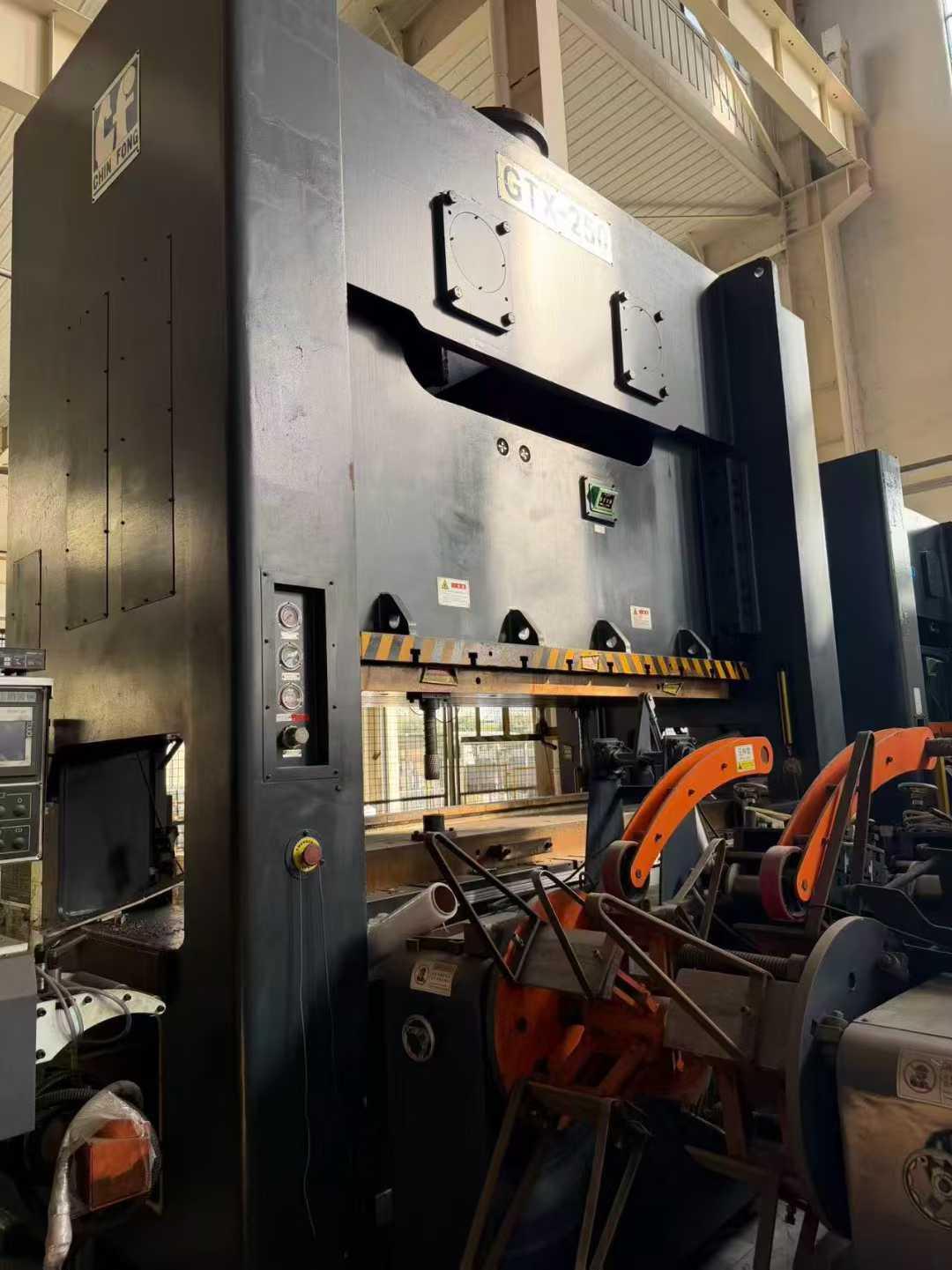 Gantry double-axis punch press