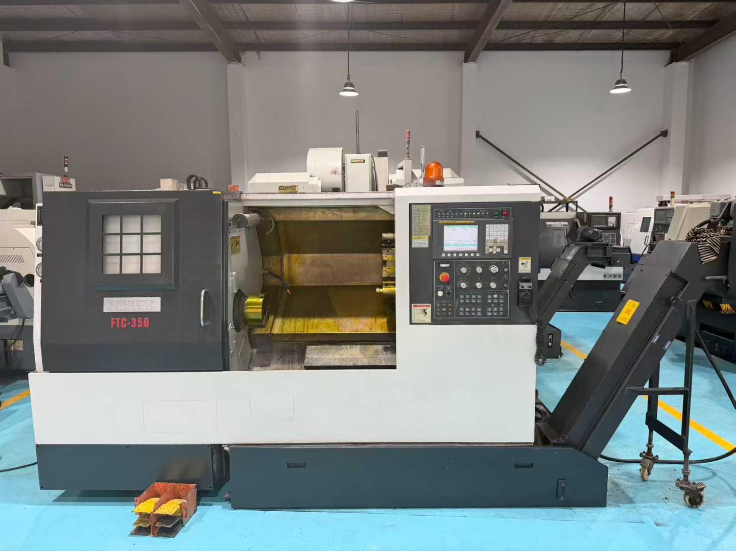 CNC turning lathe