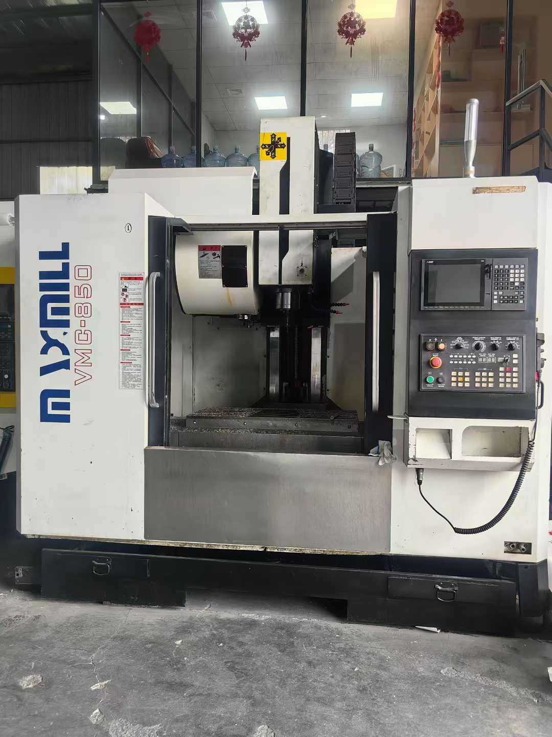Vertical Machining Center