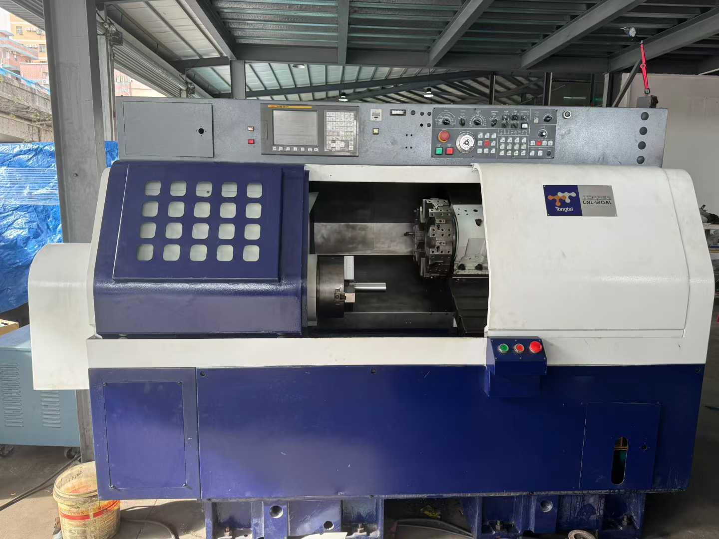 CNC turning lathe