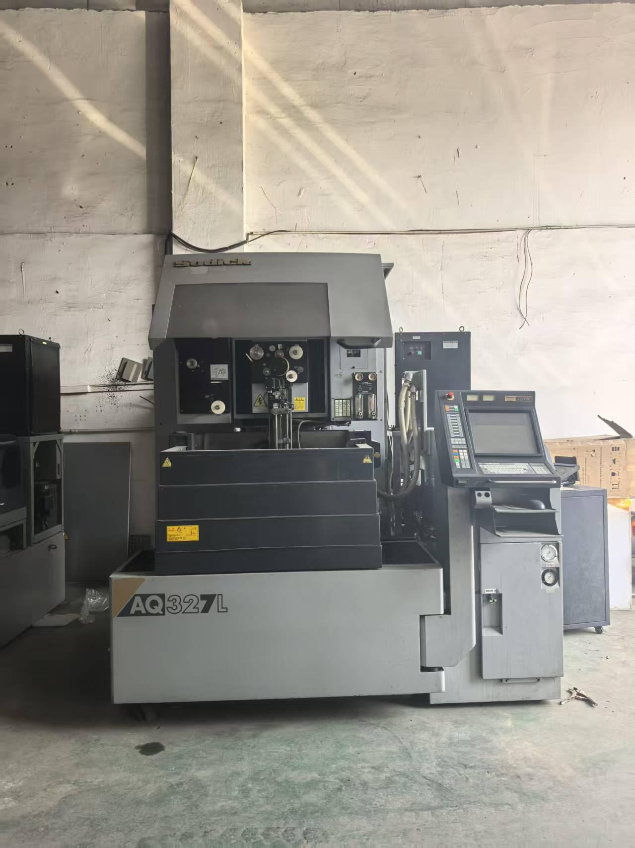 Wire cutting machine