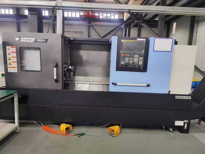 CNC turning lathe