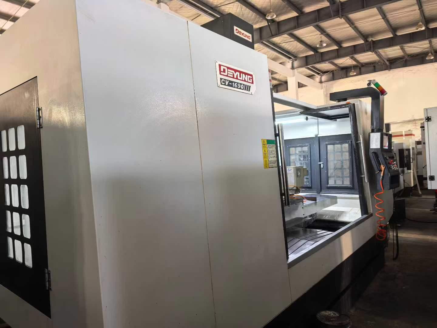Vertical Machining Center