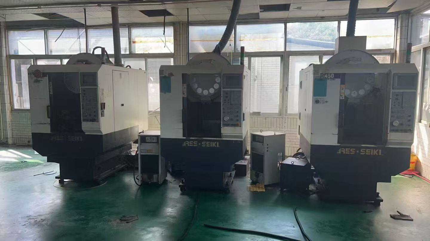 Tapping machine
