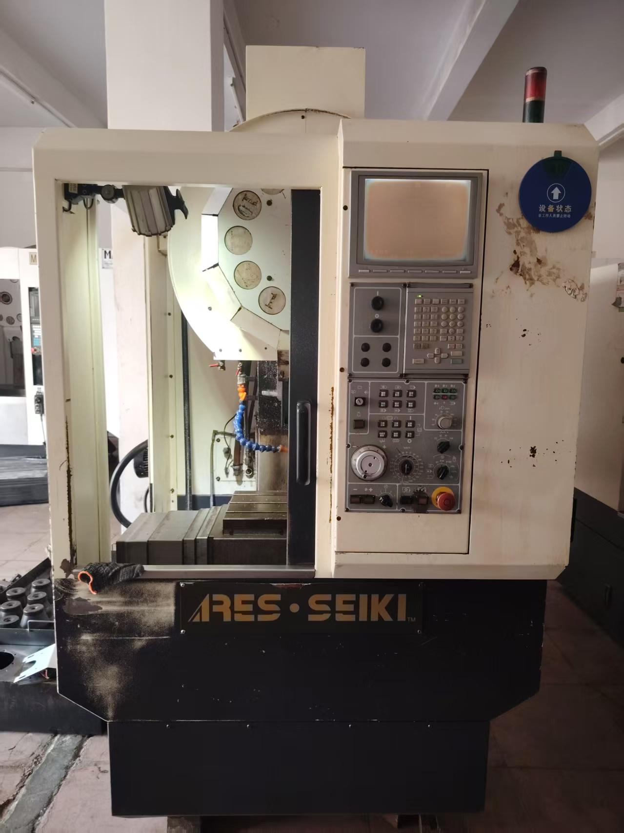 Tapping machine
