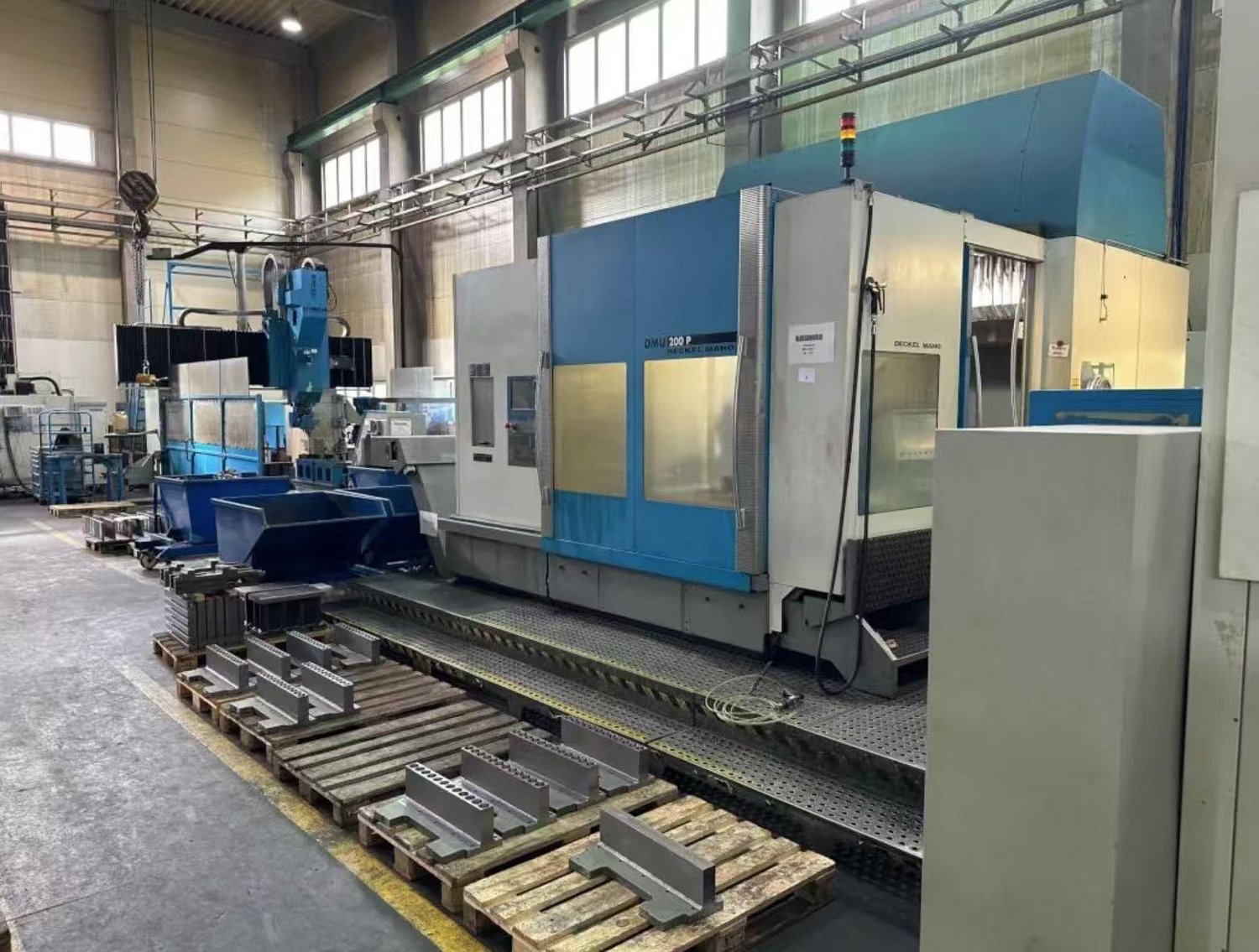 5 Axis Machining Center