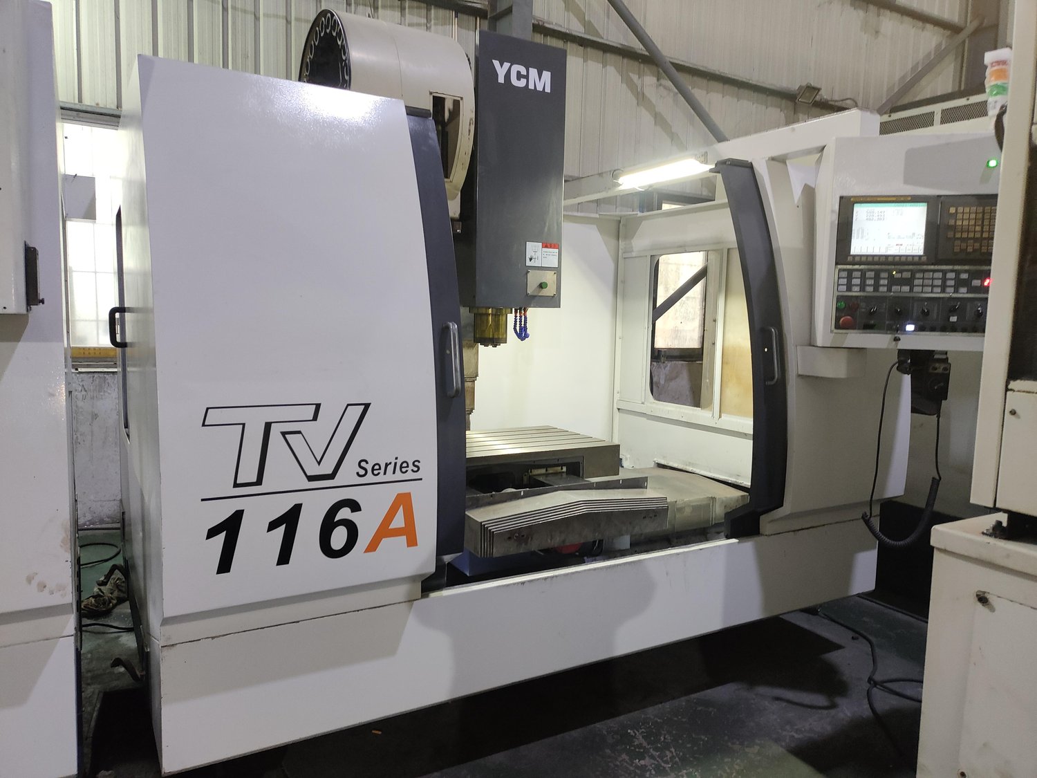 Vertical Machining Center