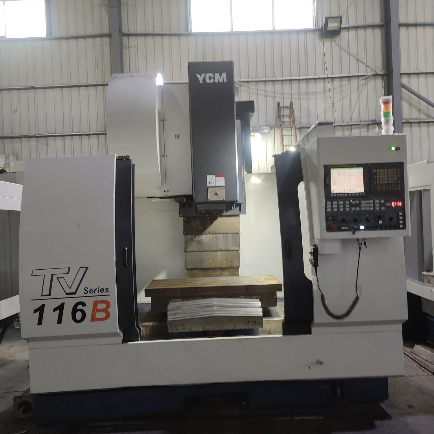 Vertical Machining Center