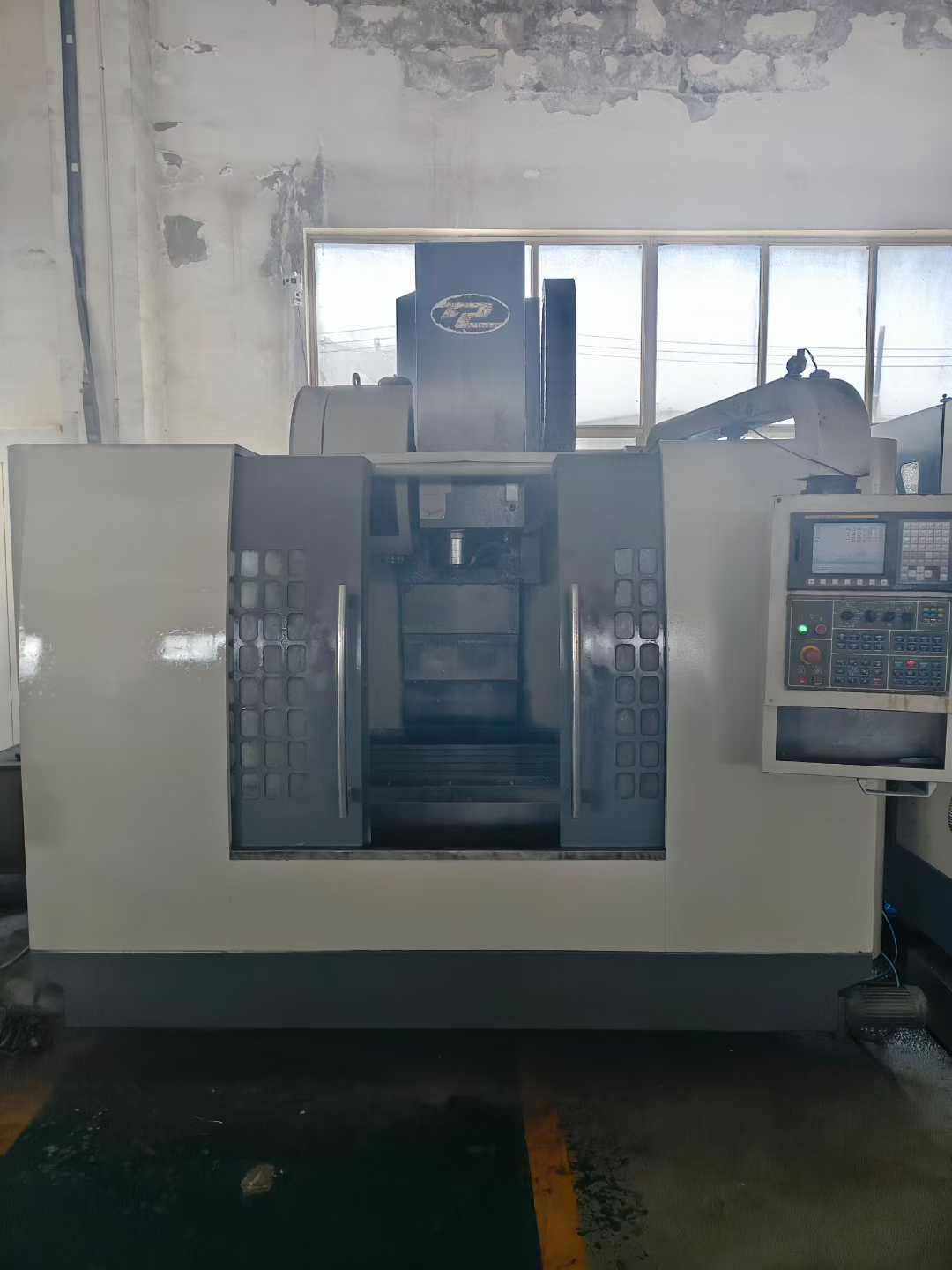 Vertical Machining Center