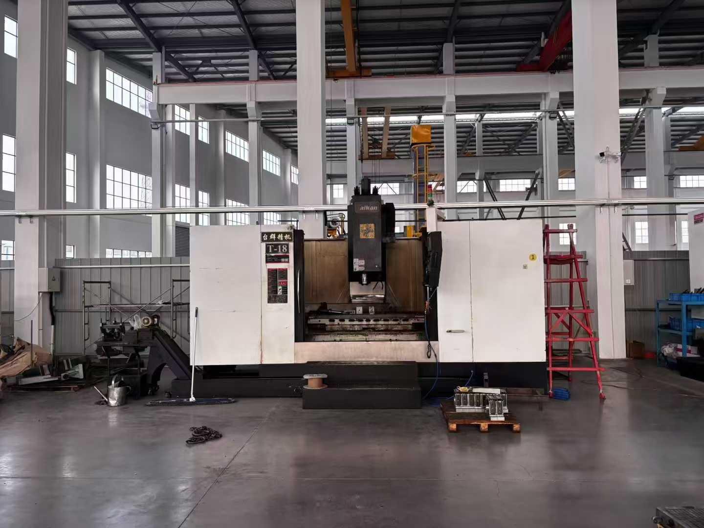 Vertical Machining Center