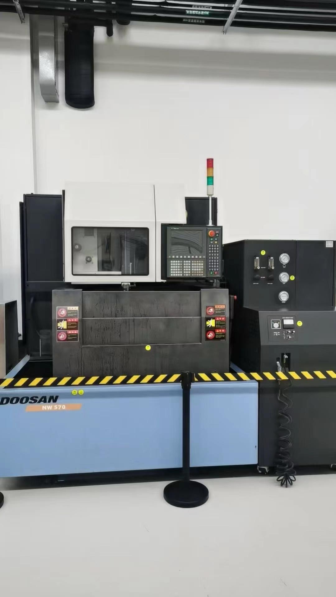 Wire cutting machine