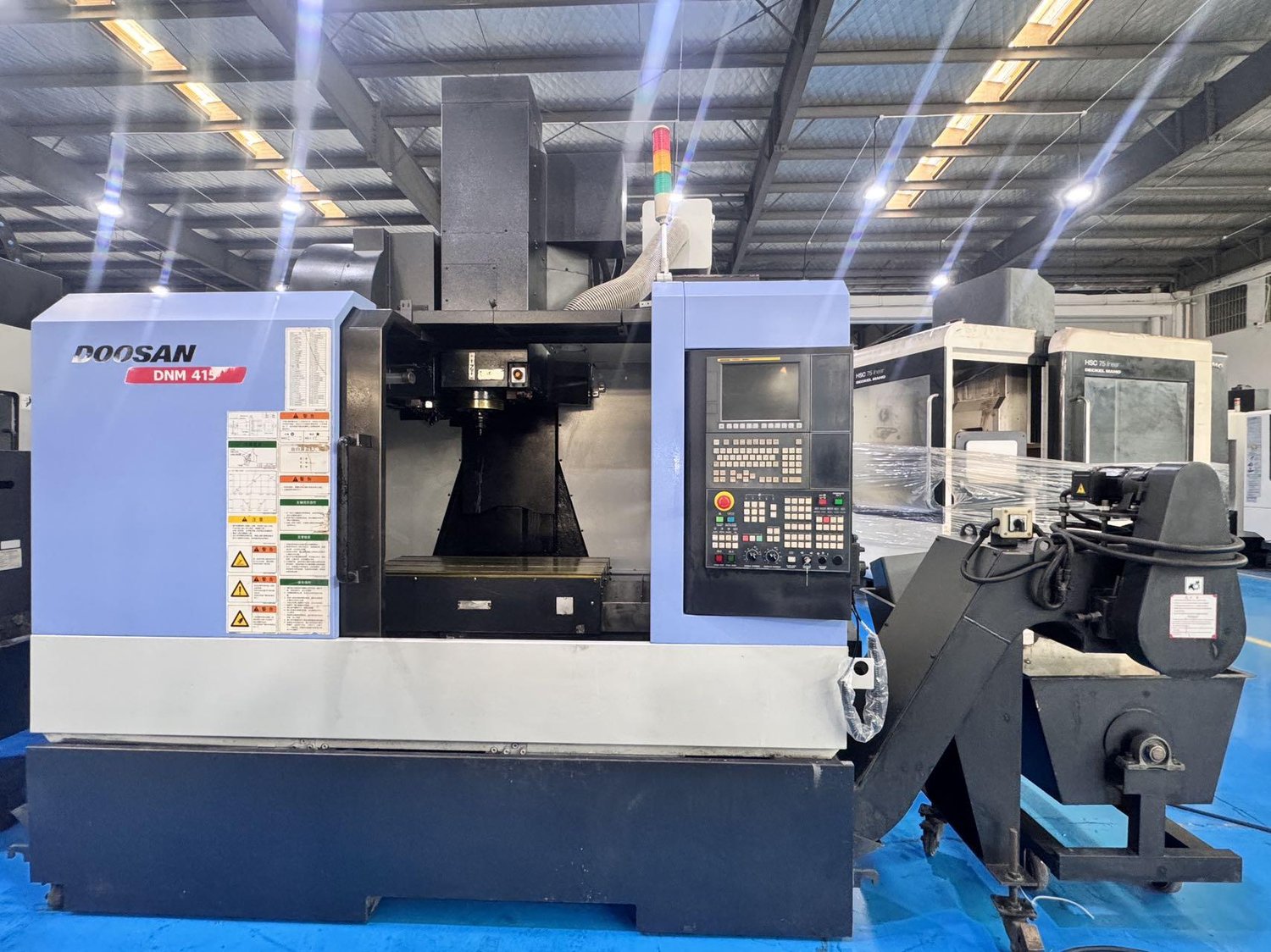 Vertical Machining Center