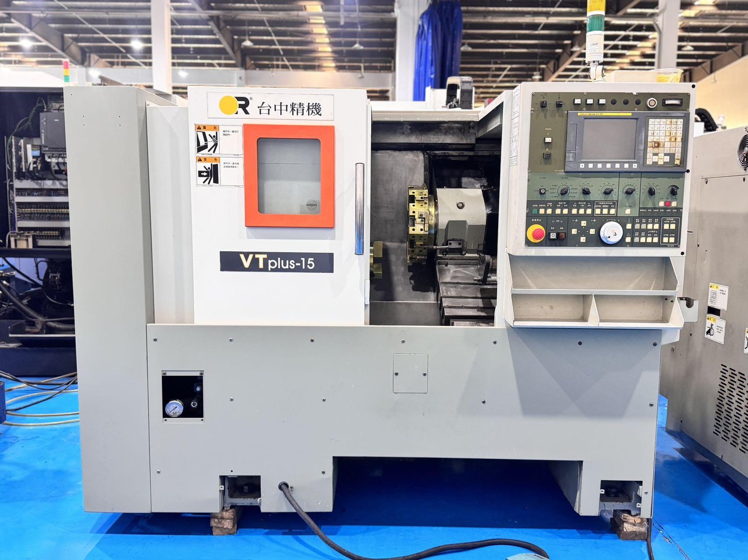 CNC turning lathe