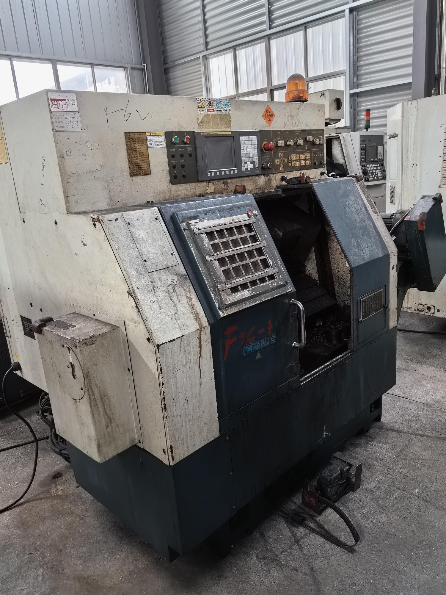 CNC slant bed lathe