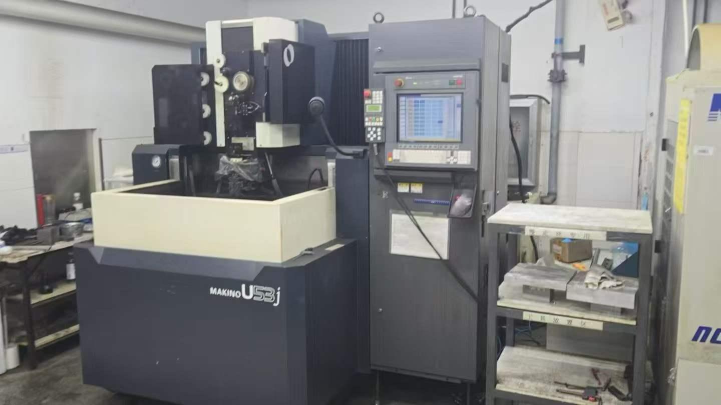 Wire cutting machine