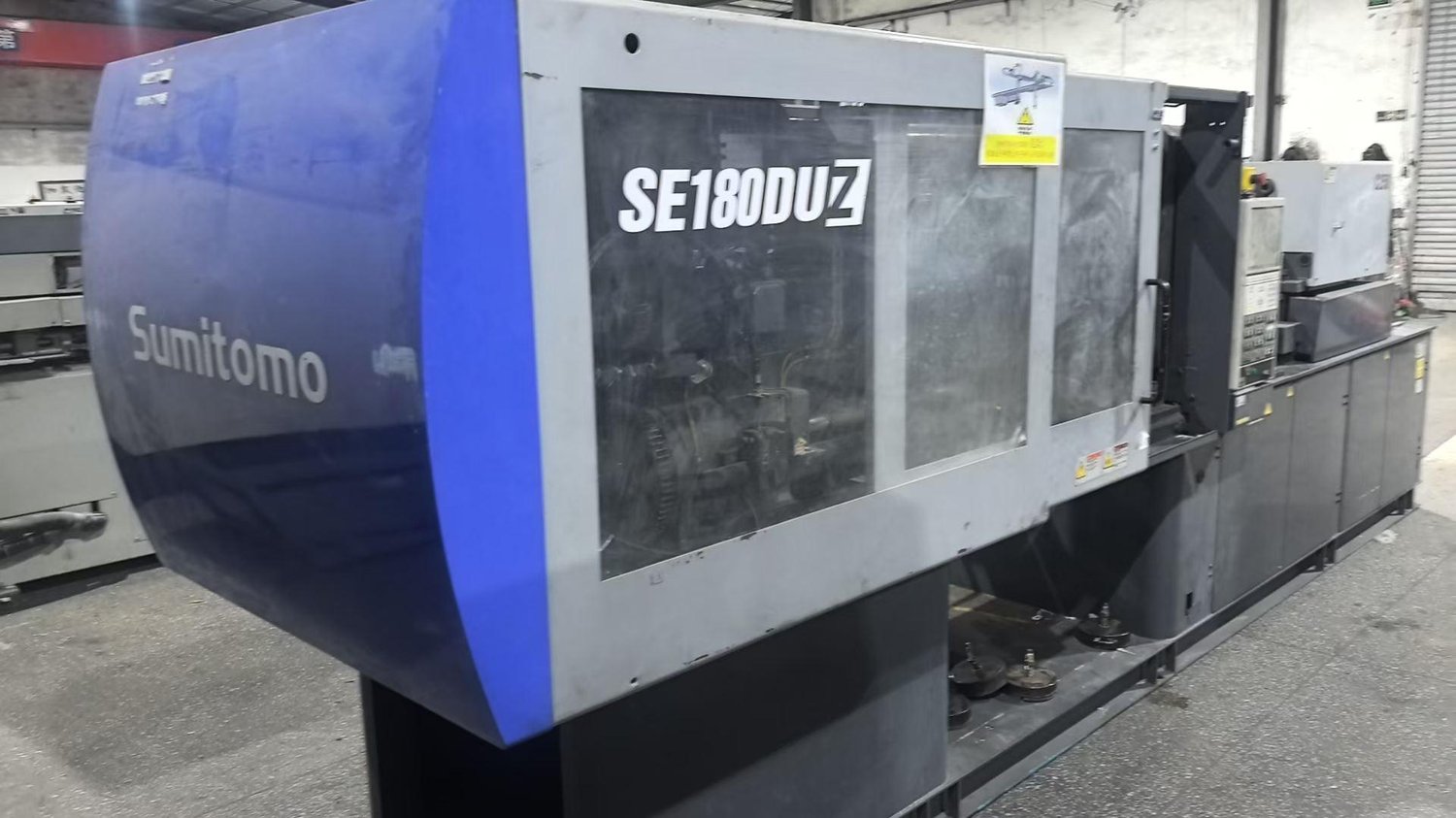 Injection Molding Machine