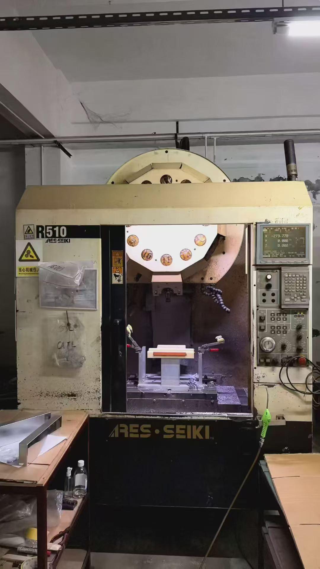Tapping machine