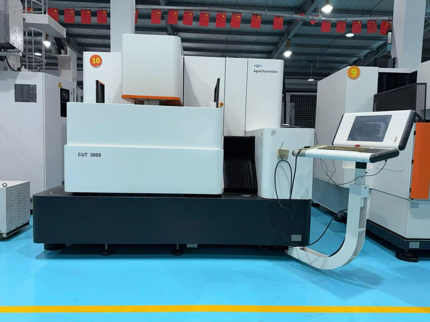 Wire cutting machine