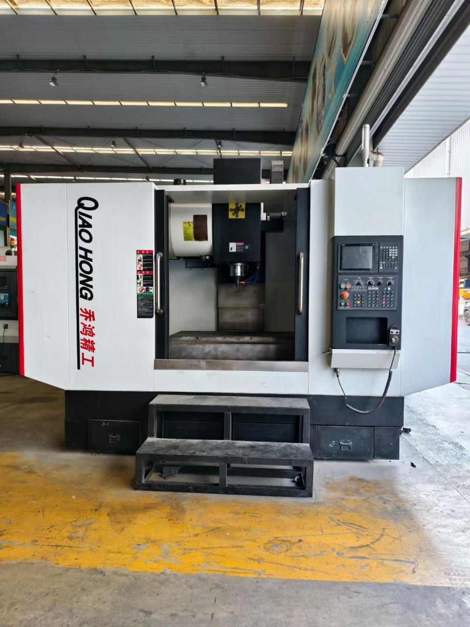 Vertical Machining Center