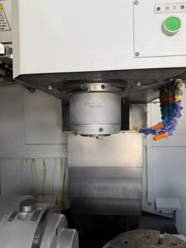 Vertical Machining Center