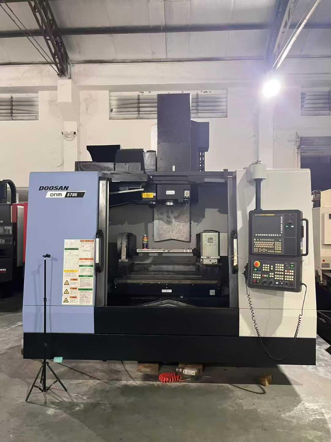 Vertical Machining Center