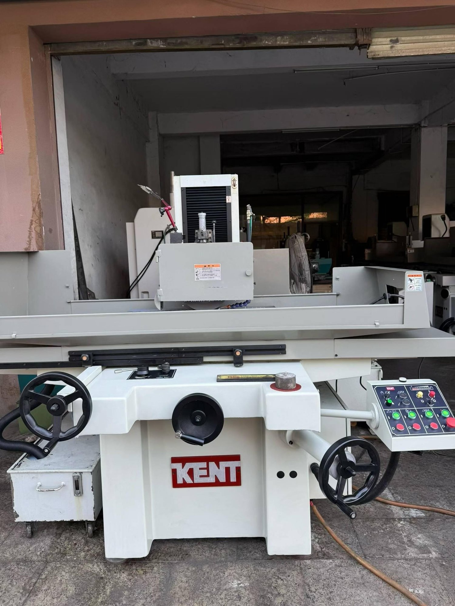 Surface grinder
