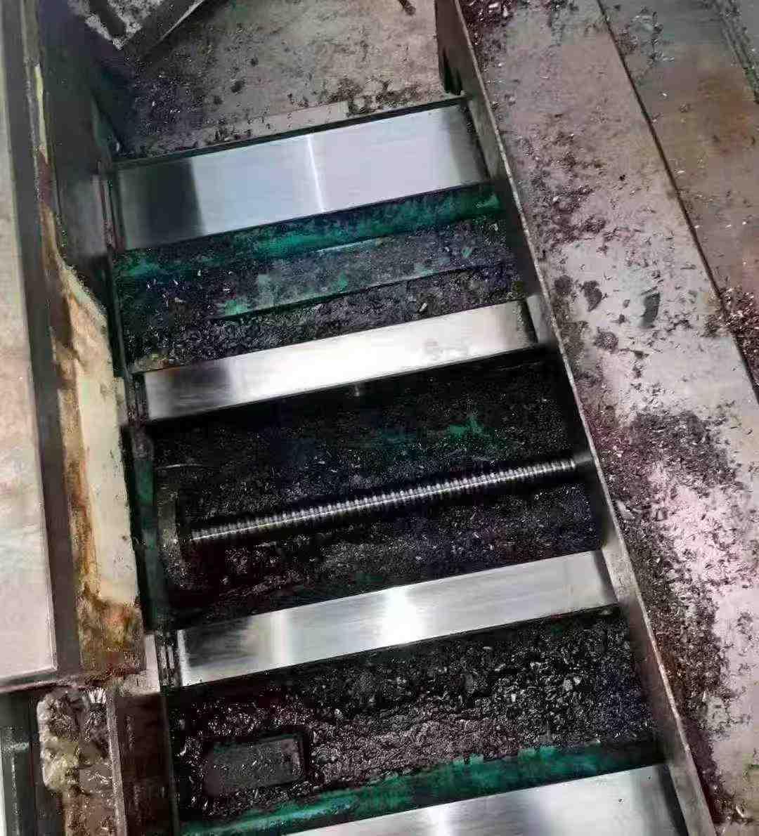 Vertical Machining Center