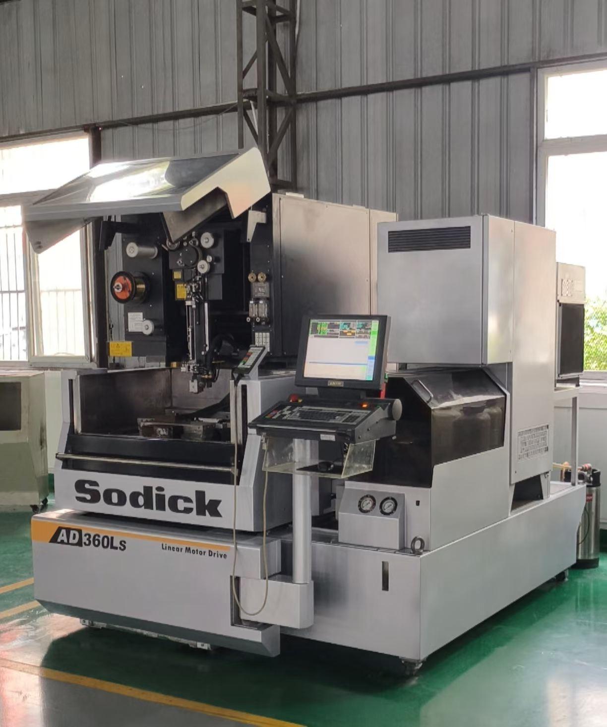 Wire cutting machine