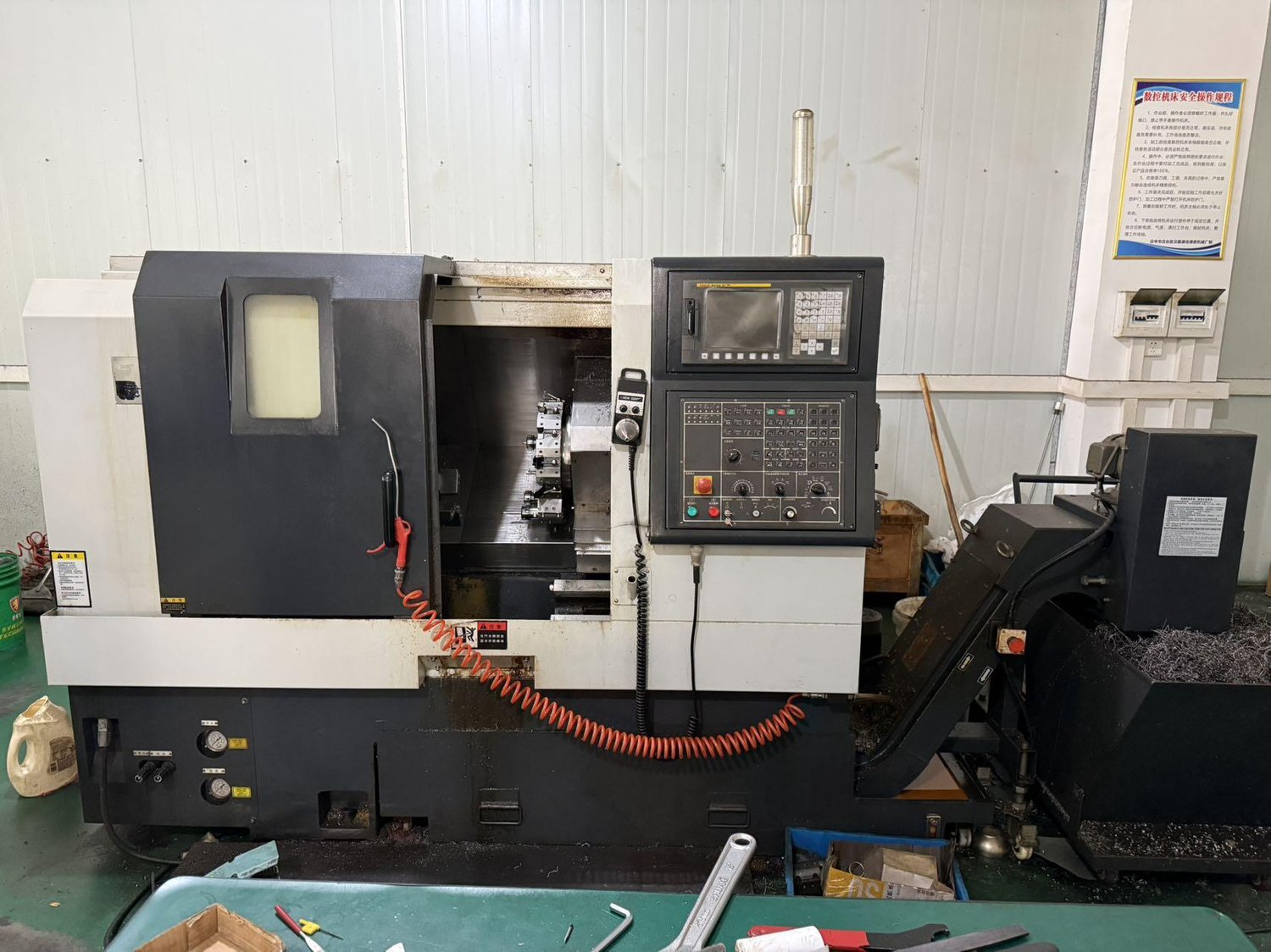 CNC turning lathe