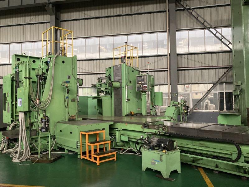 Boring and milling center