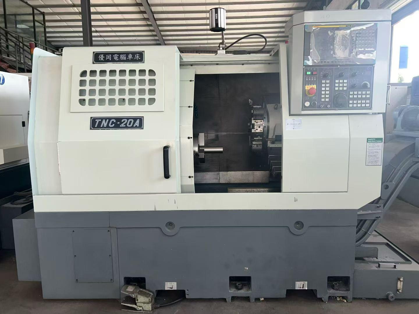 CNC turning lathe