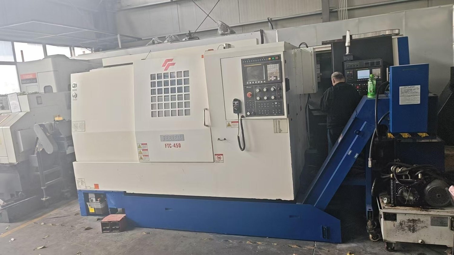 CNC turning lathe
