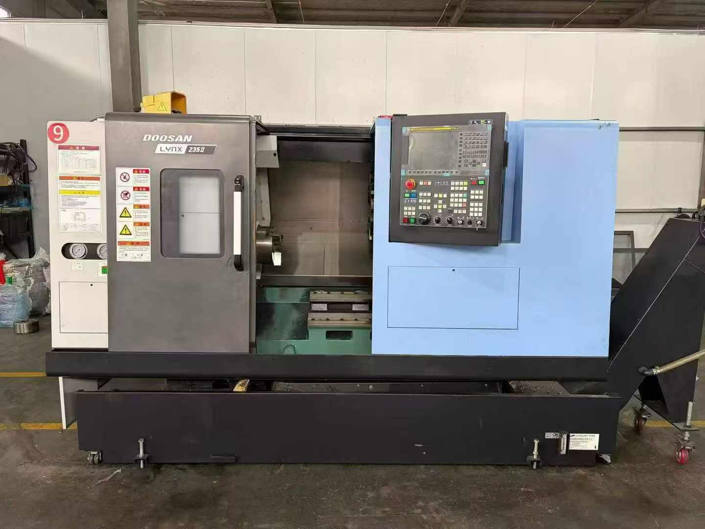 CNC turning lathe