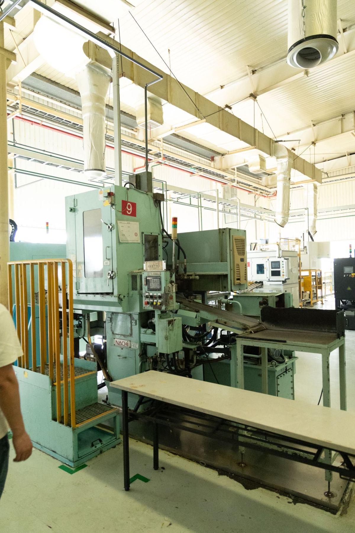 broaching machine