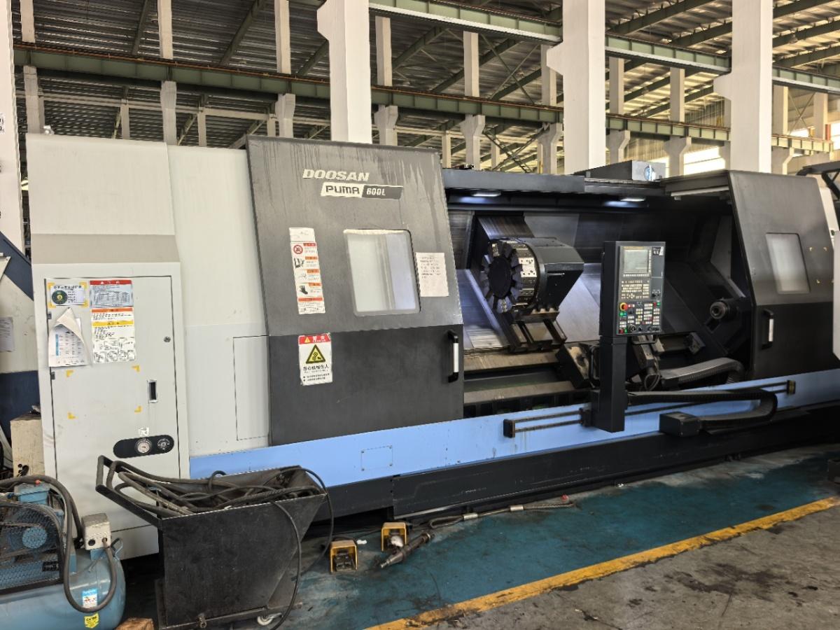 CNC turning lathe