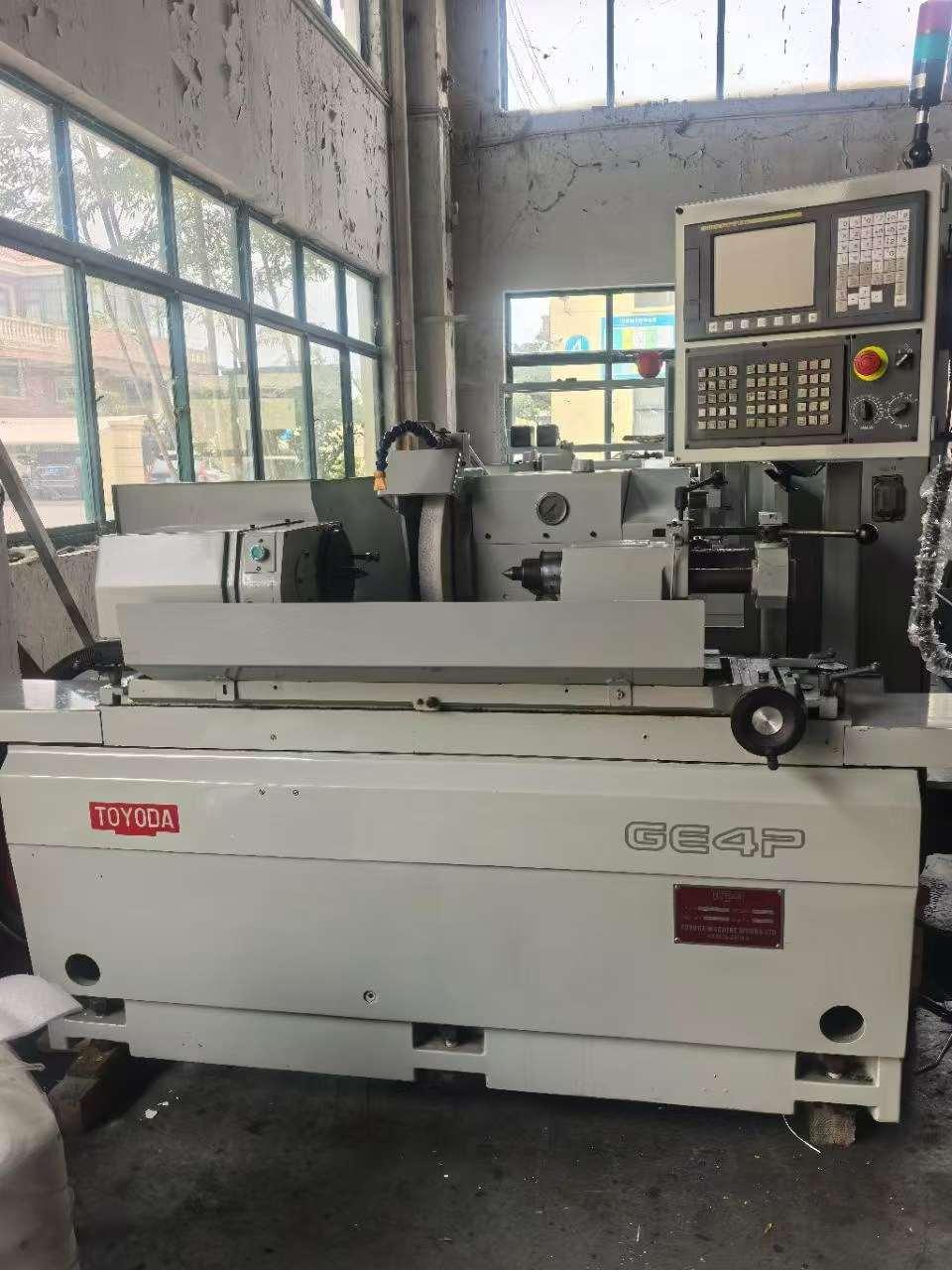 Cylindrical grinder