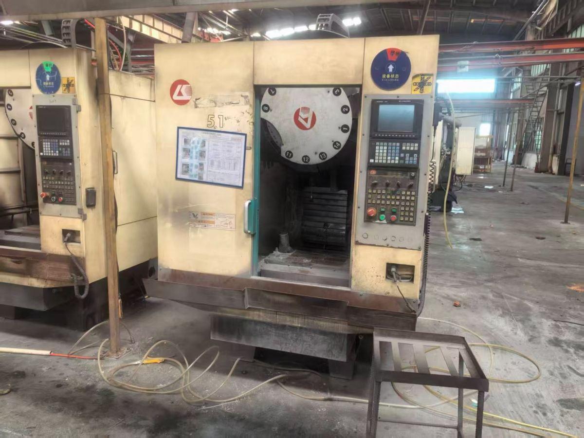 Tapping machine