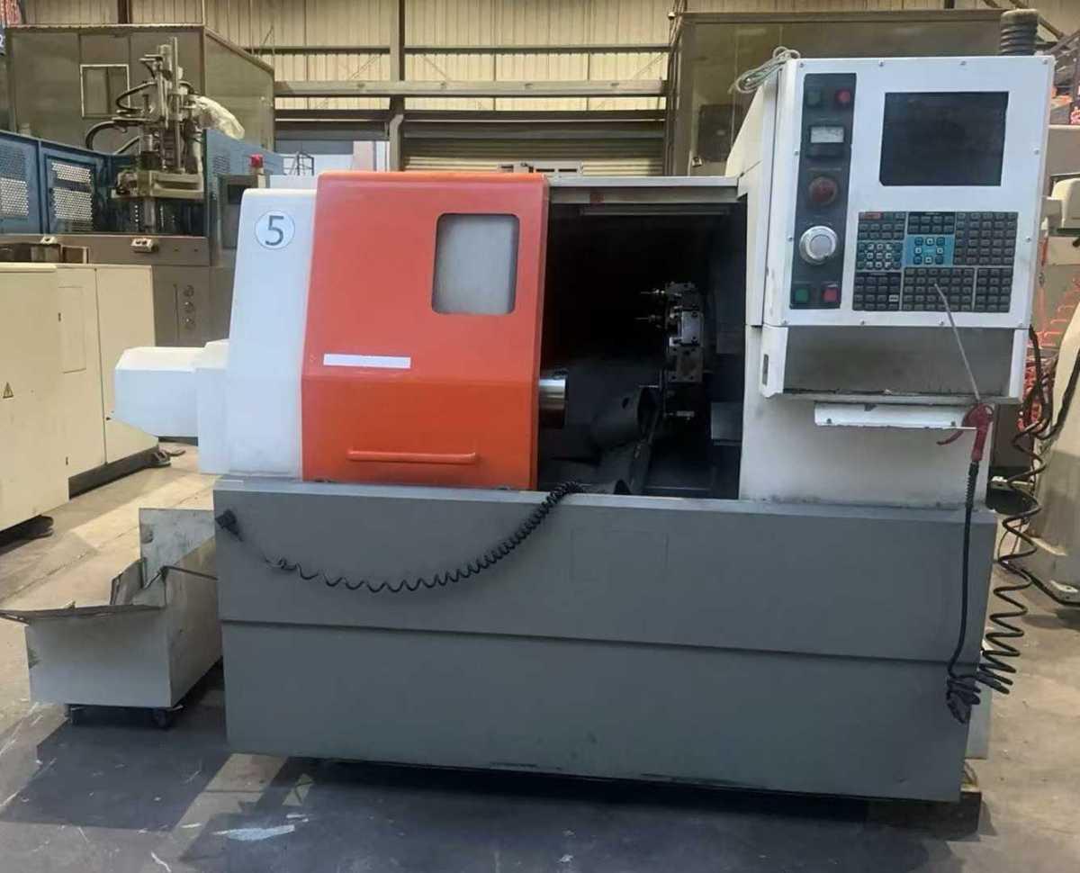 CNC turning lathe
