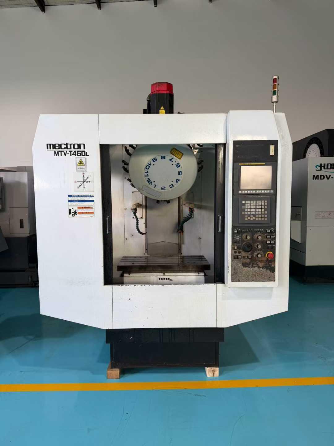 Tapping machine