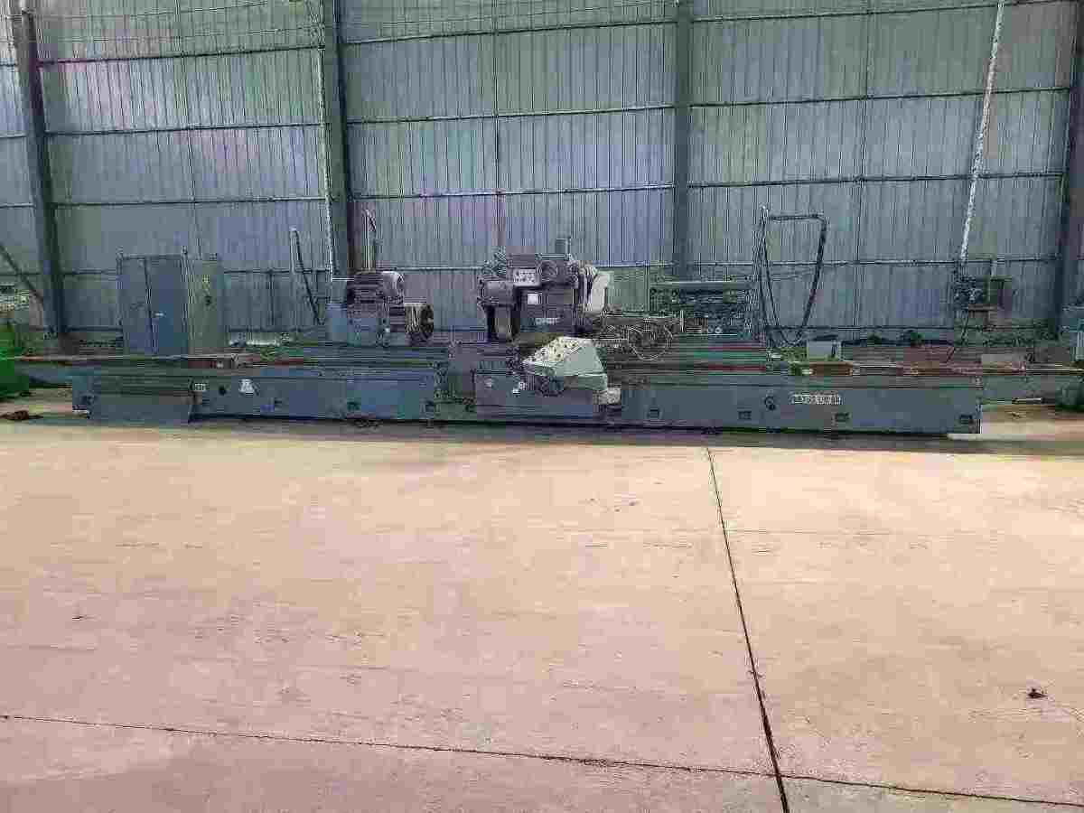 Cylindrical grinder