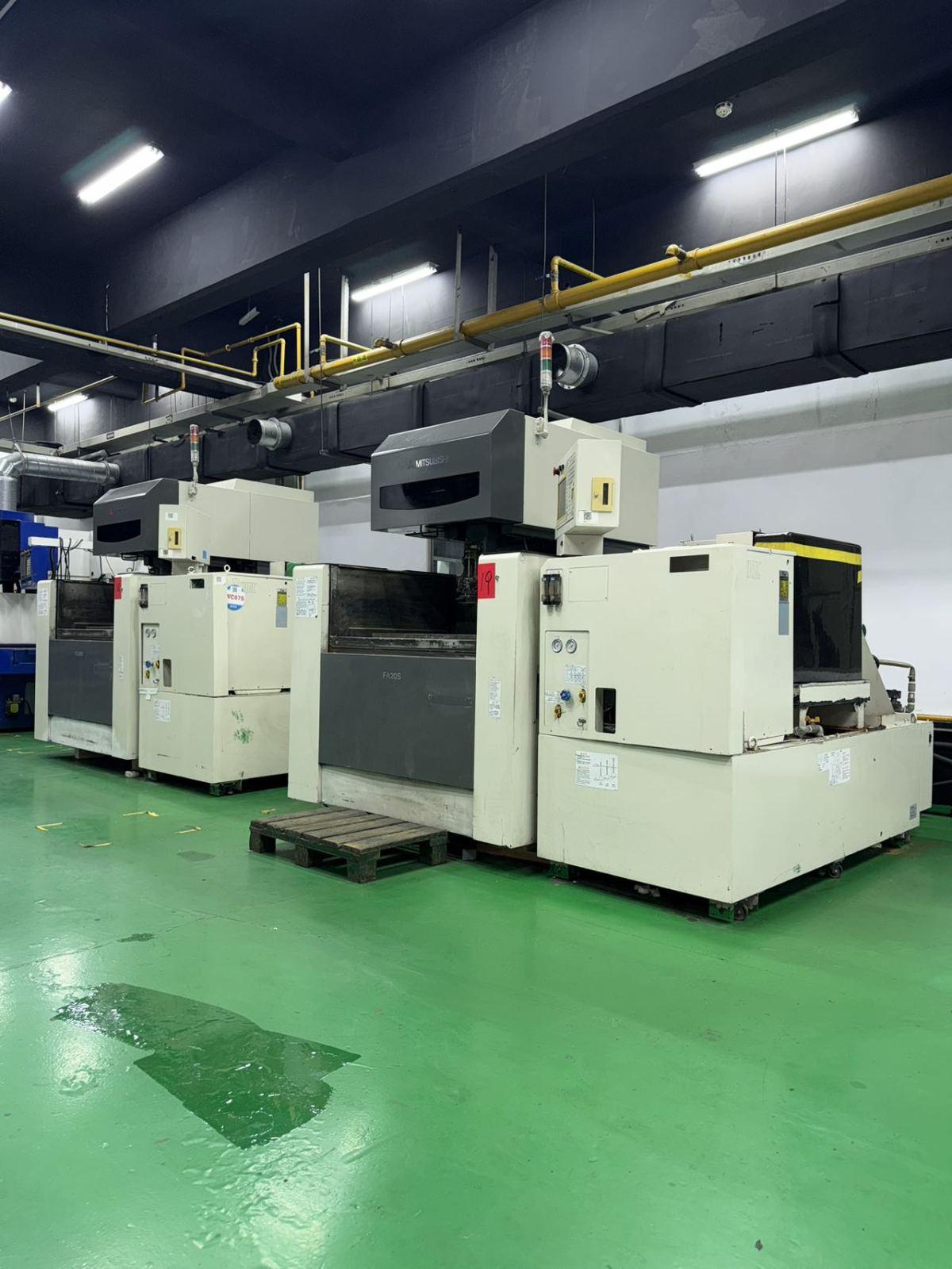 Wire cutting machine