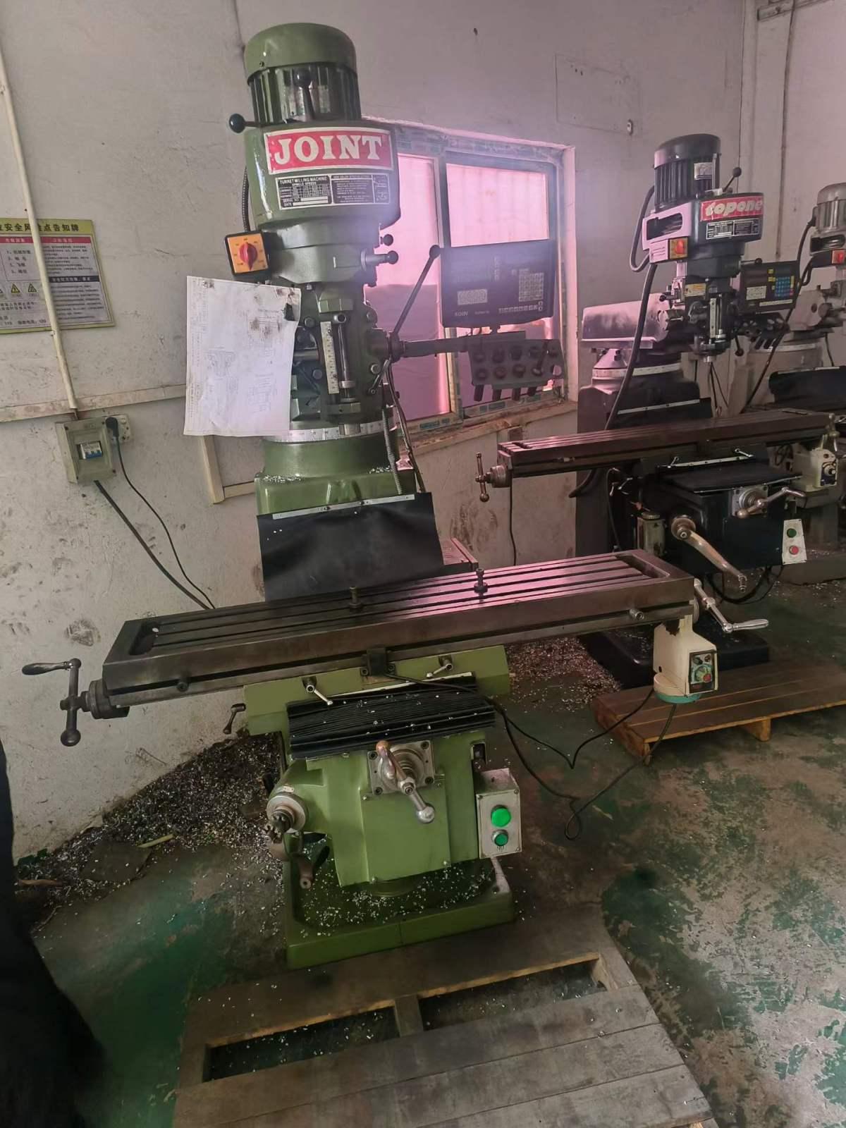 turret milling machine
