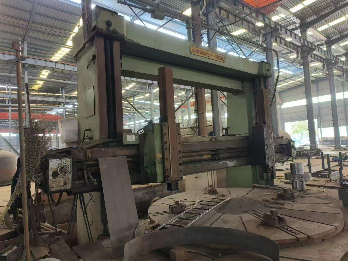 Double column vertical lathe