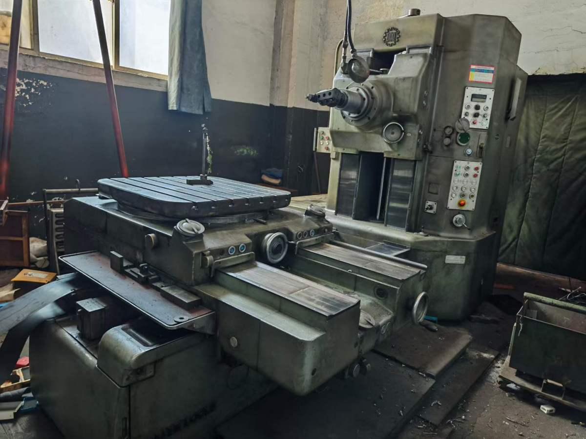 Jig boring machine
