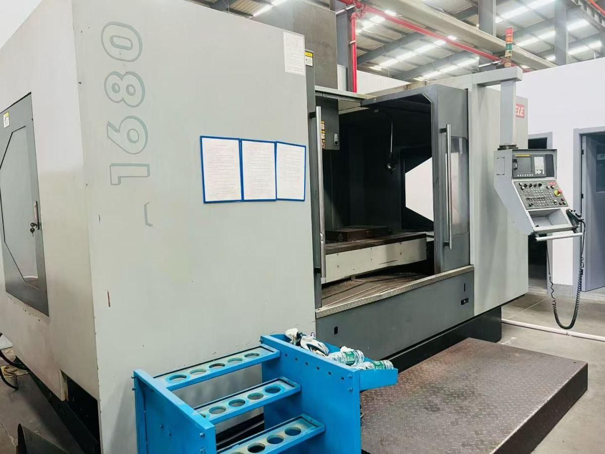 Vertical Machining Center