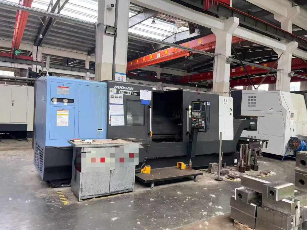 CNC turning lathe